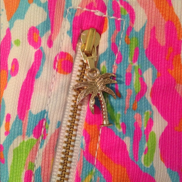 Lilly Pulitzer Marigold Skorts - Picture 3 of 3