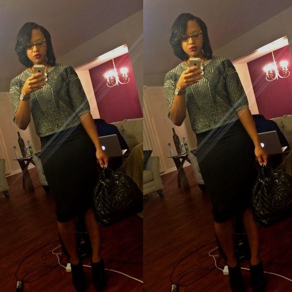 Meet your Posher, Latia