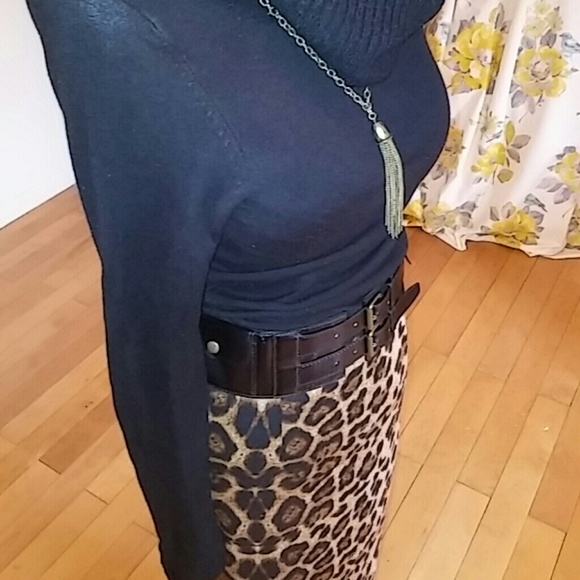 Leopard Print Skirt - Picture 2 of 3