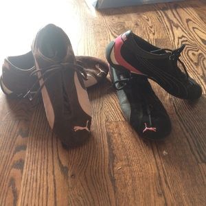 🌟✨Bundle - 2 pairs of Puma sneakers✨🌟