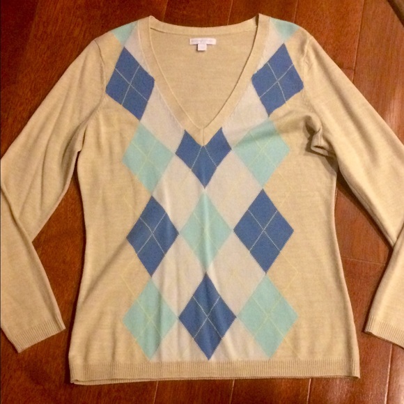 Cute NYCO argyle sweater