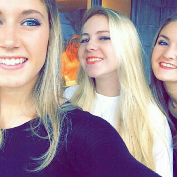 Meet your Posher, Aspen - Picture 1 of 1