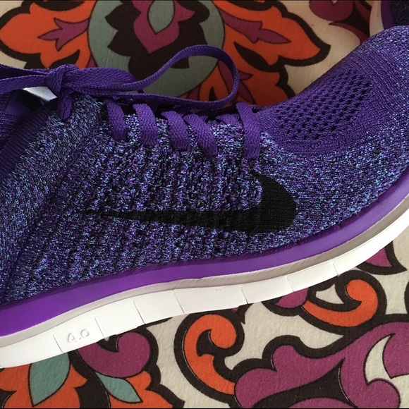SOLD!!Nike Free Flynit 4.0 - Picture 4 of 4