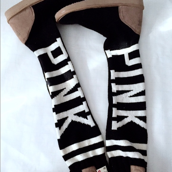 SOLD. NWT VS PINK Mukluk Knit Boots