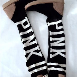 SOLD. NWT VS PINK Mukluk Knit Boots