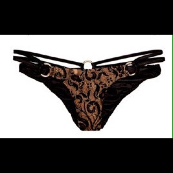 Looking for Beach Bunny bottoms