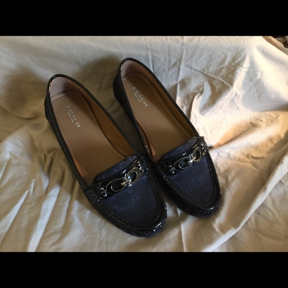 Coach flats