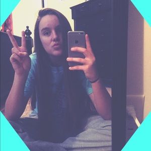 Meet your Posher, Kenzie