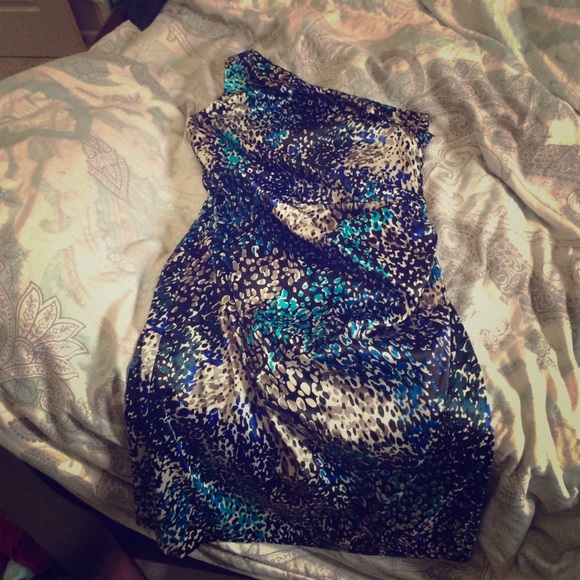 Sexy One shoulder Dress!! Get it for NYE!