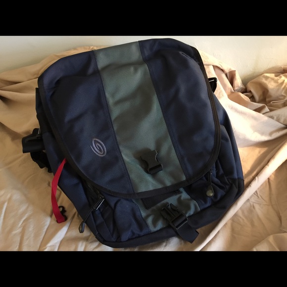 Timbuk 2 messenger bag