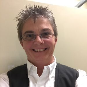 Meet your Posher, Phyllis