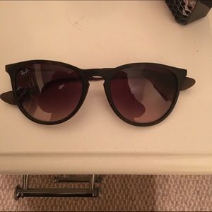 Brown Erika classic Ray-Bans