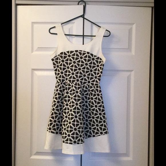 Love Addy Dress - M