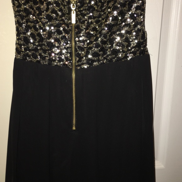Beautiful Prom Dress (black and gold) - Picture 3 of 4