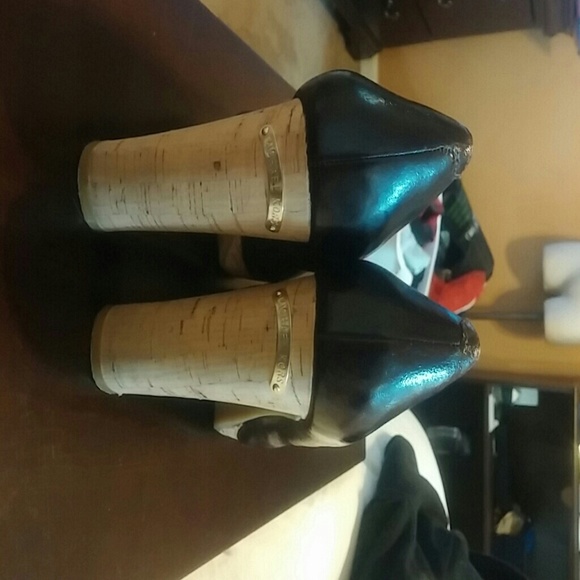 Michael Kors round heeled cork heels - Picture 3 of 4