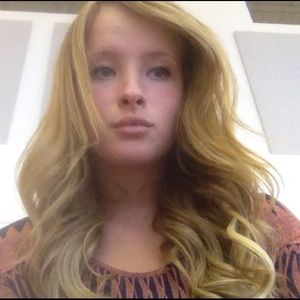 Meet your Posher, Carly