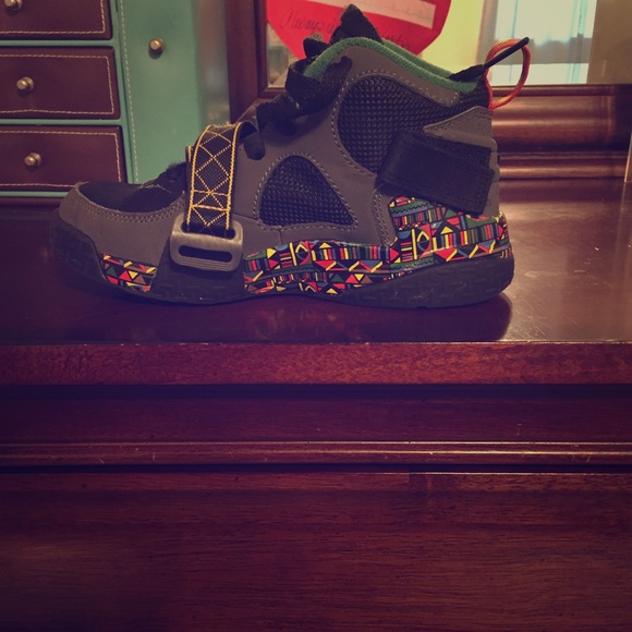 Boys Nike Raid Size 13. Good Condition!