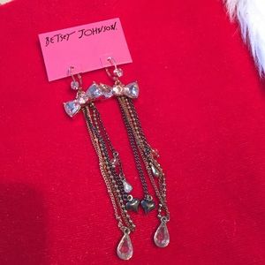 🎉PRICE ⬇️⬇️🎉Betsy Johnson Earrings