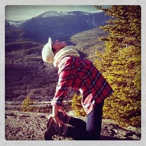 Meet your Posher, Becca