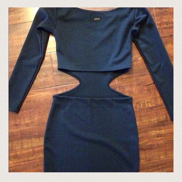 Dress recort - Picture 3 of 4