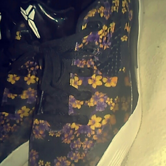 Kobes - Picture 2 of 3