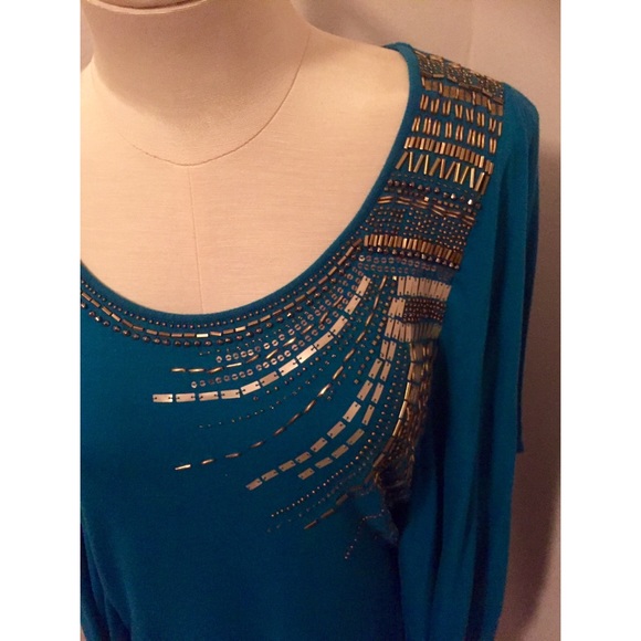 Blue Cache top! - Picture 3 of 3