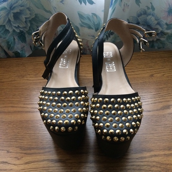 LAST HOUR - SHOP CLOSING MIDNIGHT - Picture 3 of 4