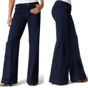 Levi's High Rise Demi Curve Wide Leg Jeans
