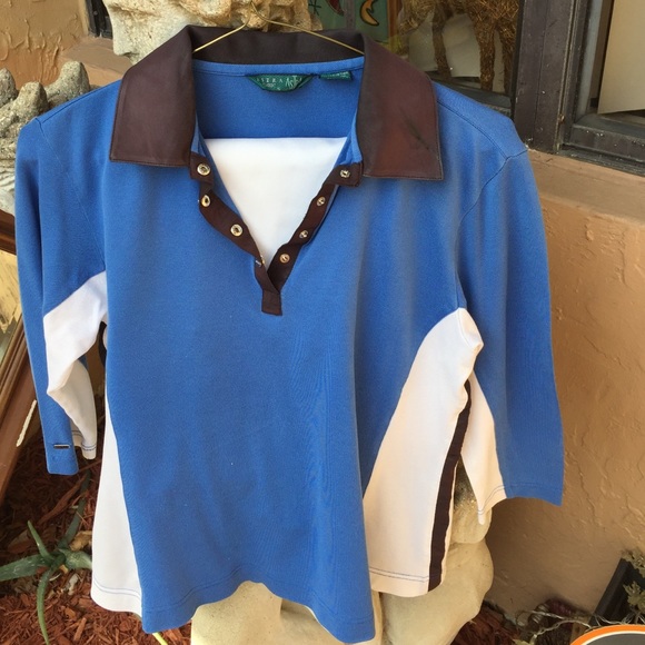 Mid sleeve top with matching kneelength shorts