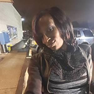 Meet your Posher, Dana