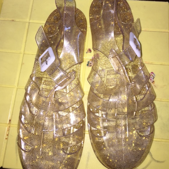 Sparkly clear jelly sandals