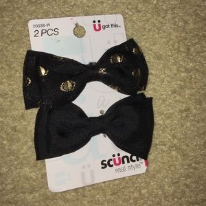 Hair bows