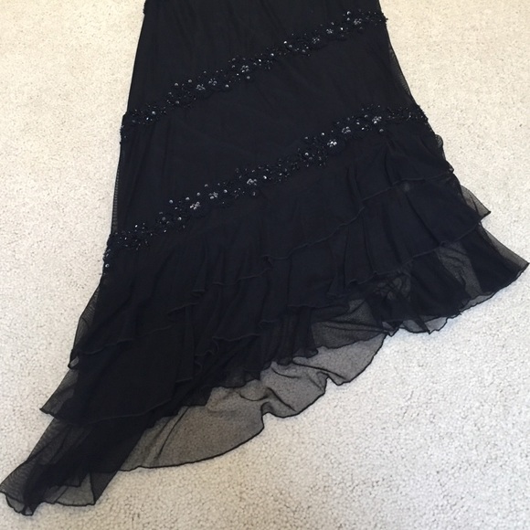 Spanish Style Embroidered Dress - Picture 2 of 4