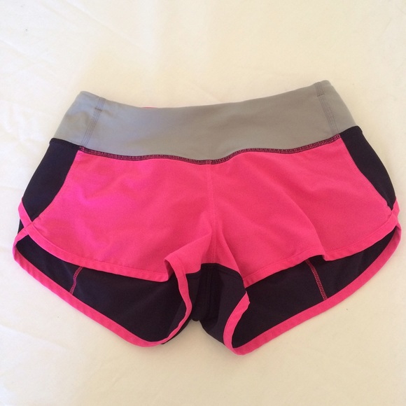 Lululemon run ultra shorts 2, size 2