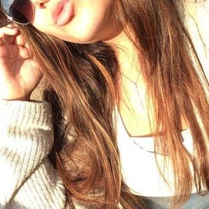 Meet your Posher, Kayla