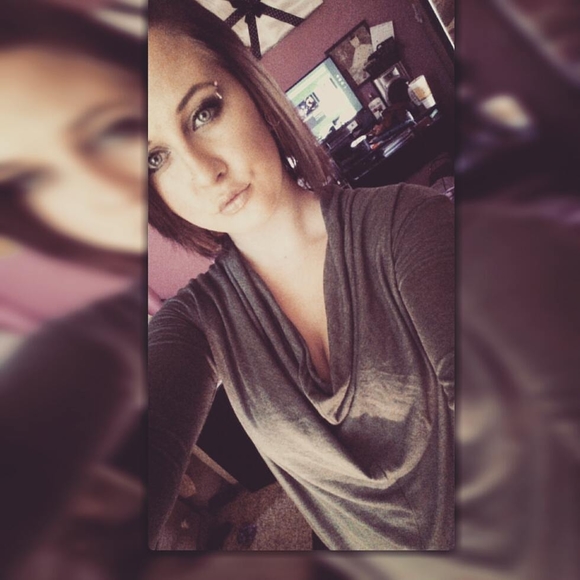 Meet your Posher, Bri brianna - Picture 1 of 1