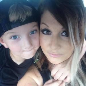 Meet your Posher, Hollie