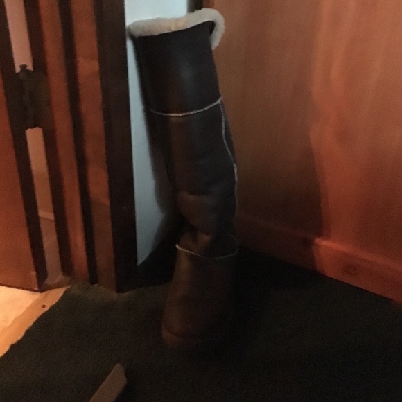 Over the Knee Bailey ugg boots in lotus color - Picture 2 of 4