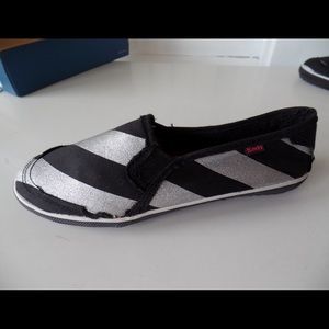 Keds Silver and Black Slip On Shoes sz 9