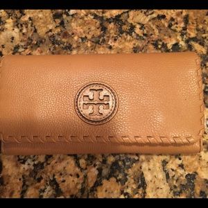 Tory burch wallet