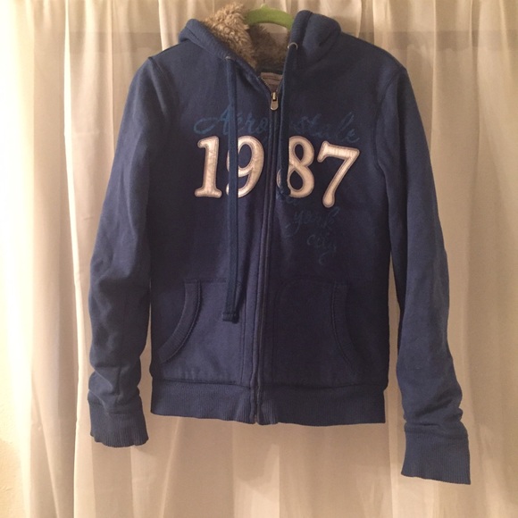 Aeropostale Jackets & Blazers - Zip up hoodie