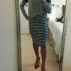 Vince Camuto Jersey pencil skirt