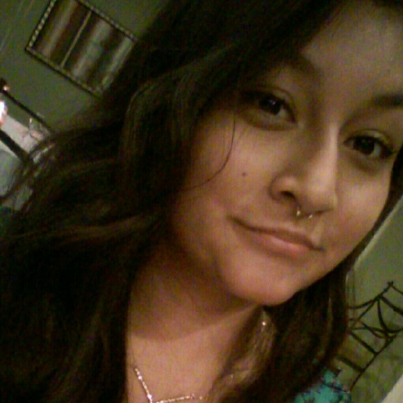 Meet your Posher, Noemi