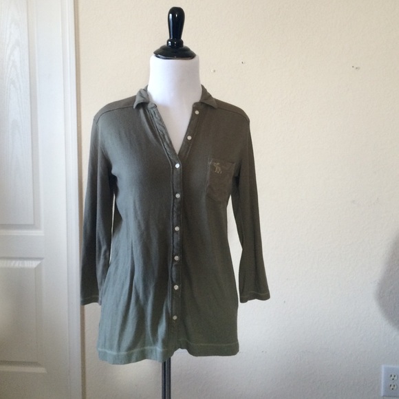 Abercrombie & Fitch Button Down Top