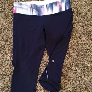 Lululemon size 8 run crops