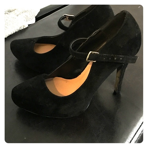 Mary Jane Pumps