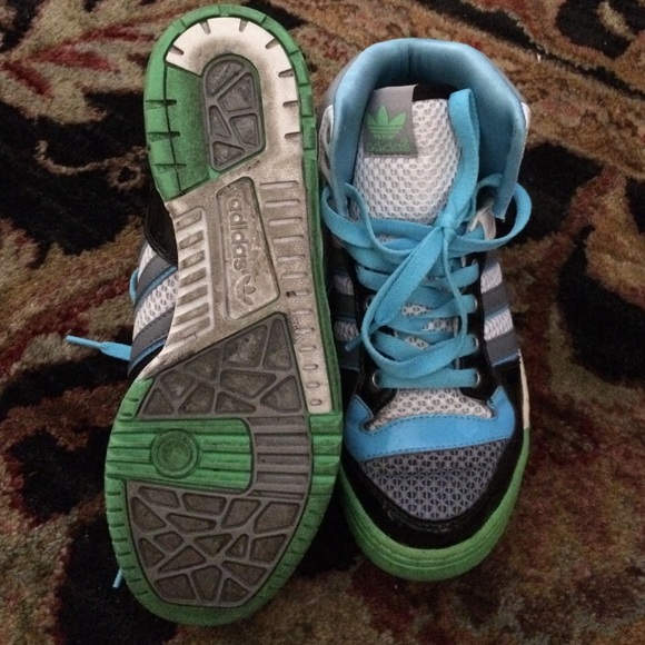 Cool Collective Adidas High Top Kicks - Picture 3 of 4