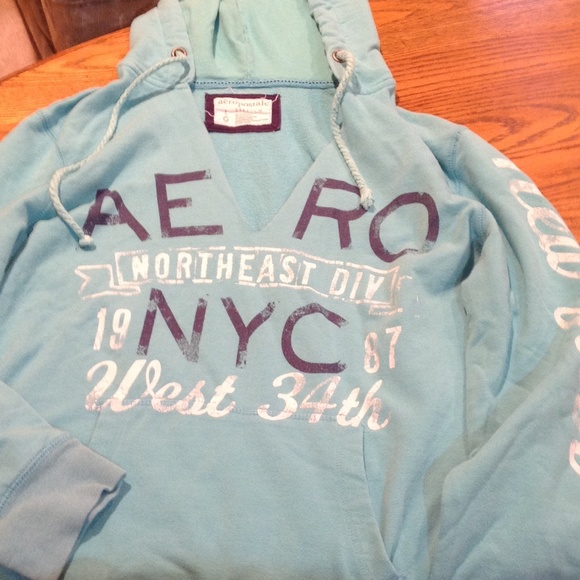 Sweatshirt