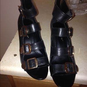 In need of extra cash to move to new york