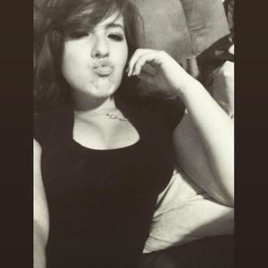 Meet your Posher, Destinee